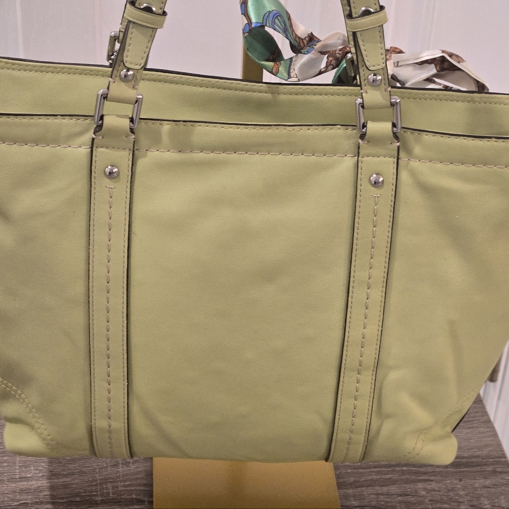 Coach Light Green Leather Tote Bag - Picture 7 of 16